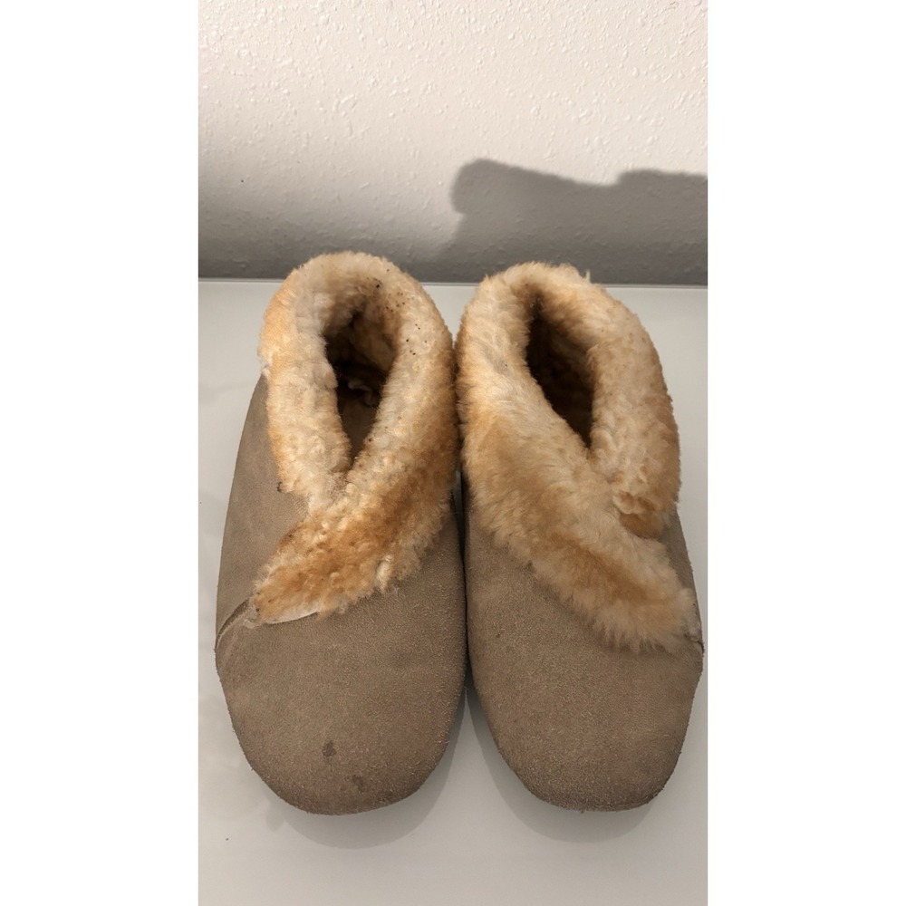 Tamarac Womens 9M Sand Leather Suede Sheepskin Lining Slippers 32761 House Shoes